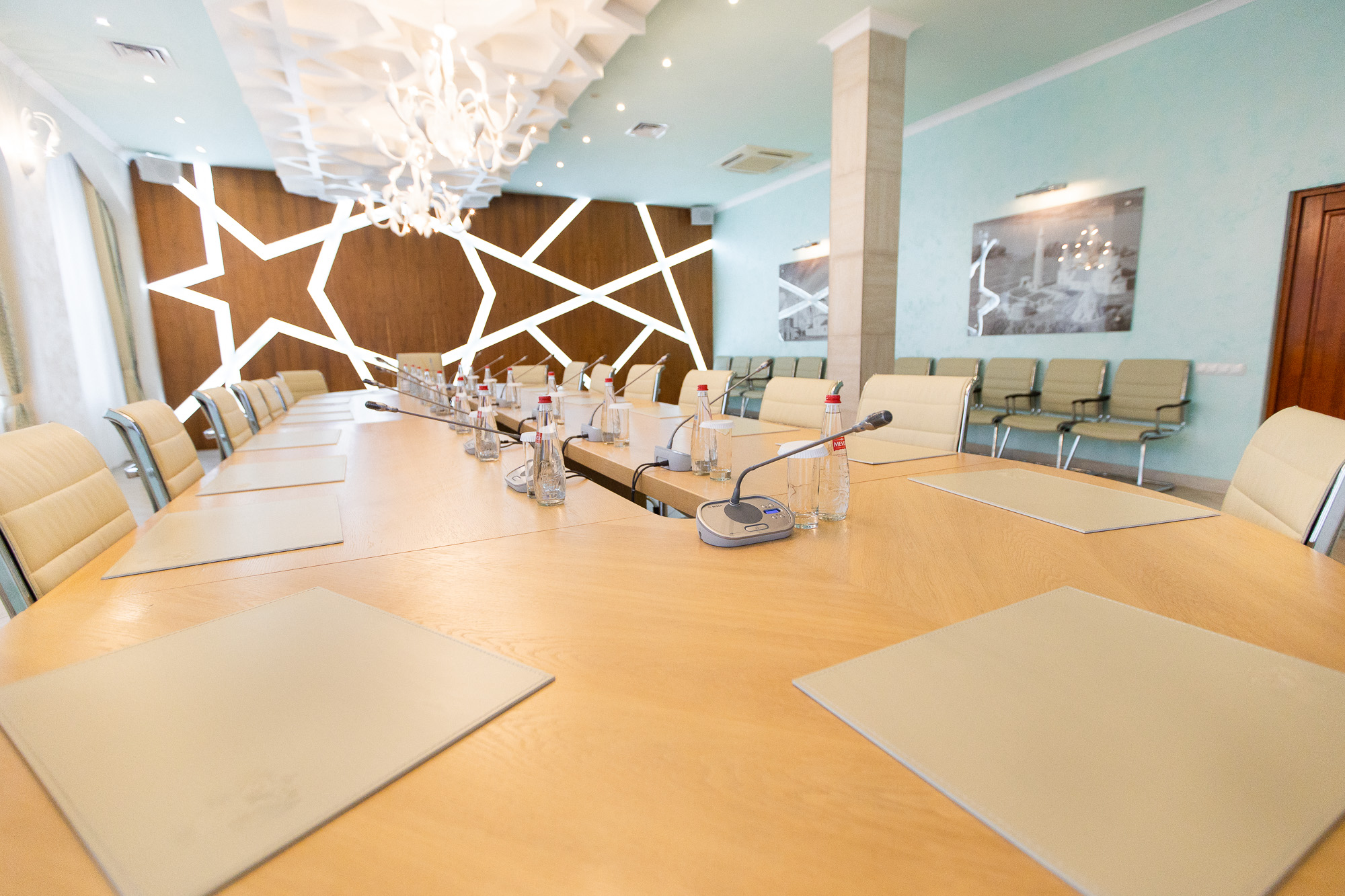 Конференц-холл